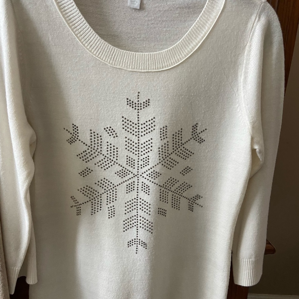 New York & co Snowflake Sweater